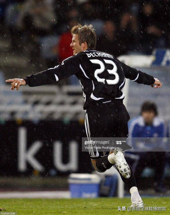 小贝当年多风光，三个儿子都穿德产定制鞋，球鞋广告动用百兽之王