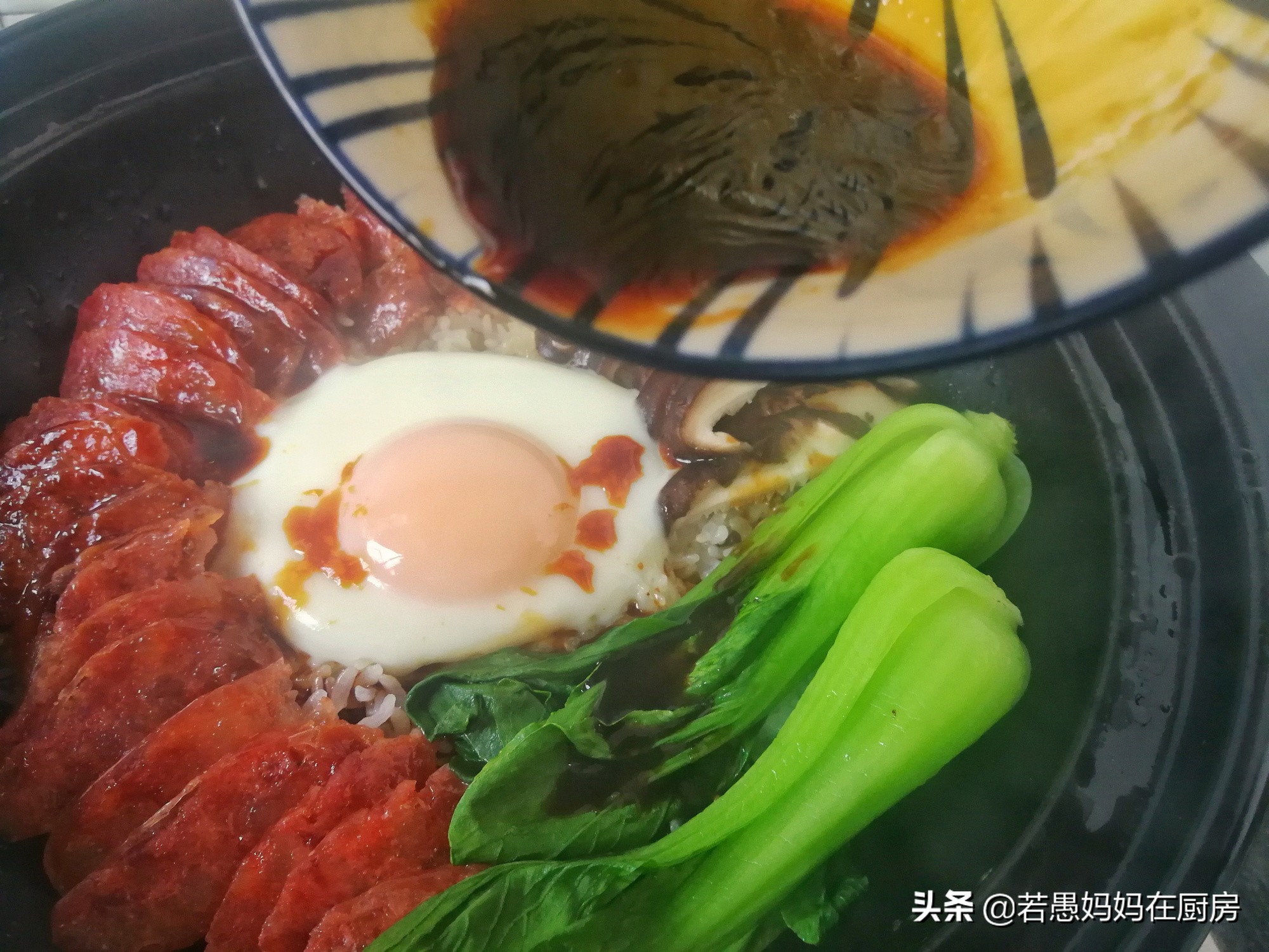 如何在家做锅巴煲仔饭,煲仔饭最快做好锅巴的方法