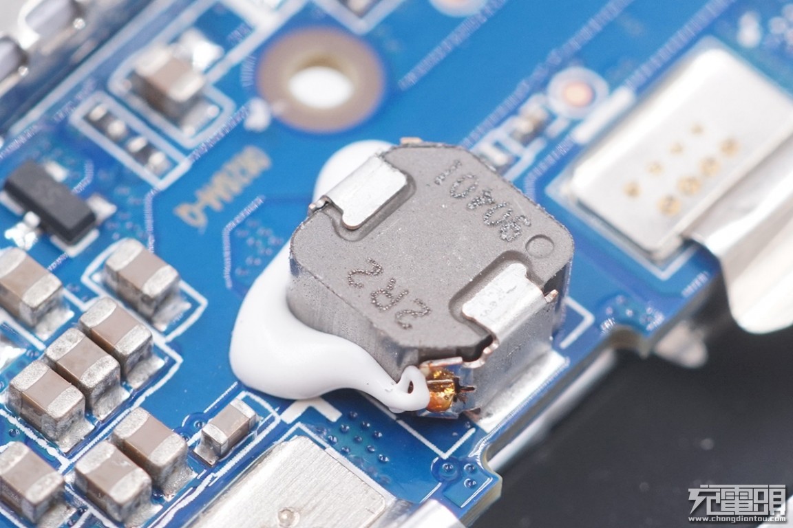 红米充电宝20000快充版值得购买吗,拆解redmi67瓦快充