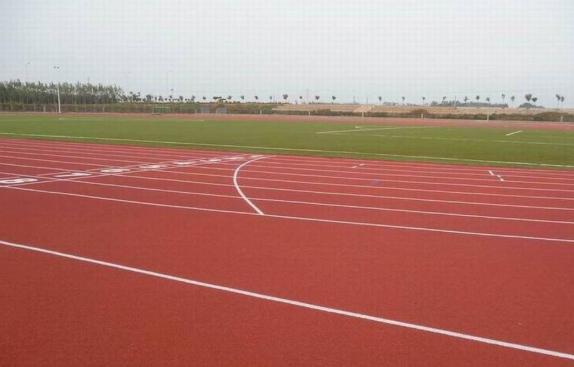 标准田径场地照明设计,标准的田径场地面积