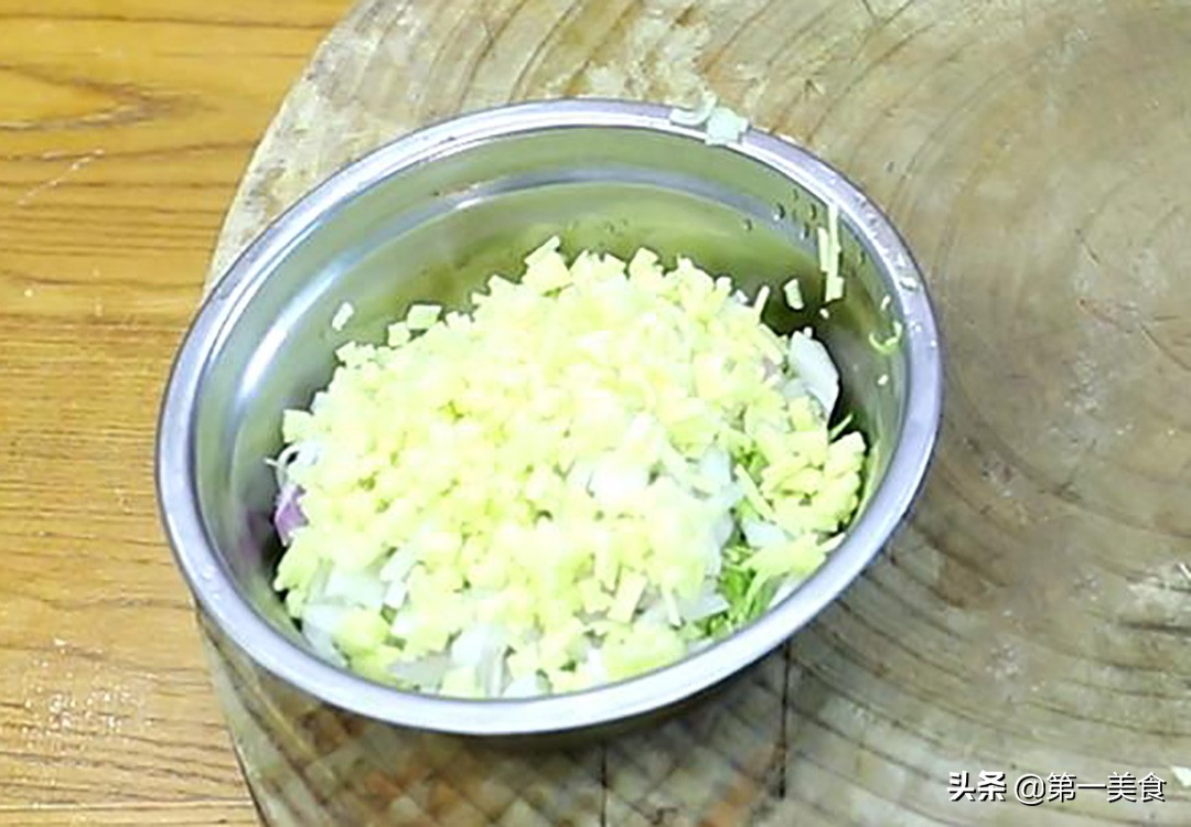 教你4道下饭酱的做法,很简单特别下饭的酱做法