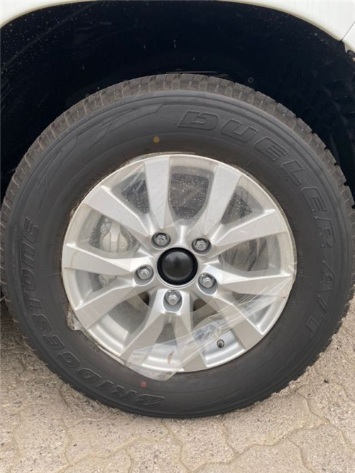 丰田陆地巡洋舰5700街拍,陆地巡洋舰2020款5700改装