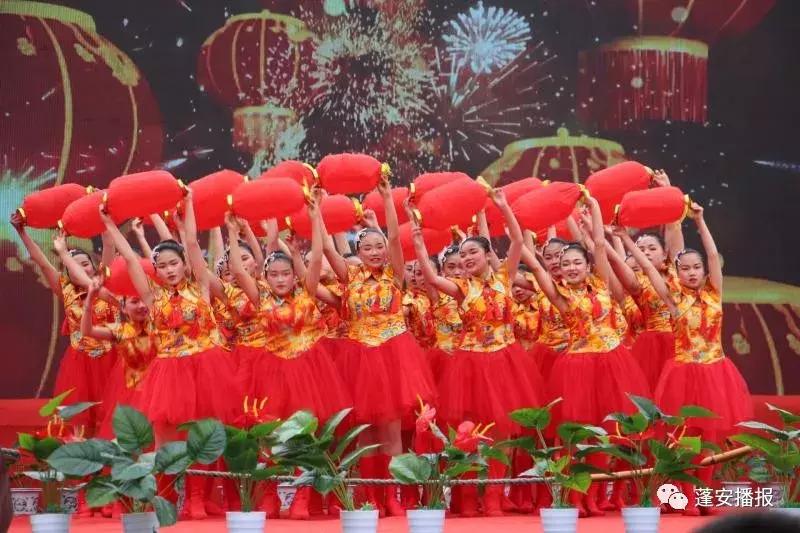 龙舞迎春闹元宵民间文艺社火展演,正月十五闹花灯广场舞比赛一等奖