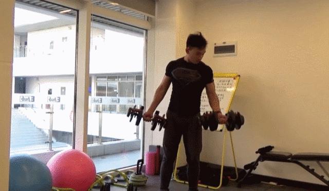 哑铃手臂肌肉锻炼详细计划,如何在家练习手臂肌肉