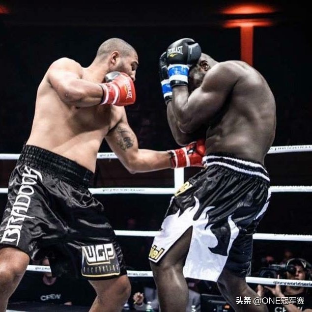 叫安德森·席尔瓦的男人，实力不会差