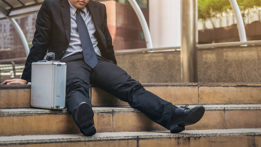 制造业工厂赚钱吗,制造业工厂最辛苦的是车间工人