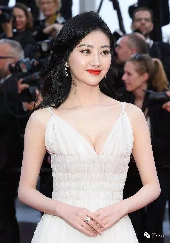 景甜上韩国热搜,景甜上海人间水蜜桃