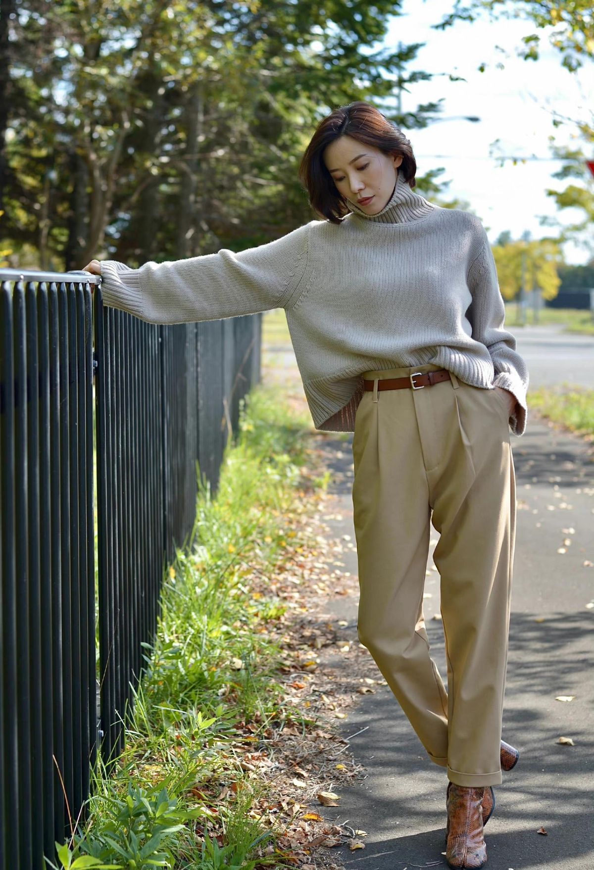 偏瘦的女人适合穿什么裤,胖女人春天穿什么样的裤显瘦