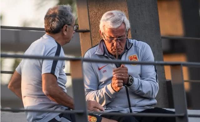 鏂墭浼婄缁村骞磋柂,鏂墭浼婄缁村钖按