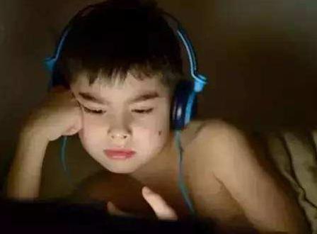 孩子越长越丑是什么原因,小孩越长越丑了怎么办