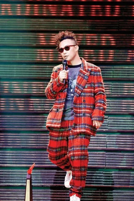 陈奕迅与阿迪解约事件,陈奕迅与阿迪解约要赔多少钱