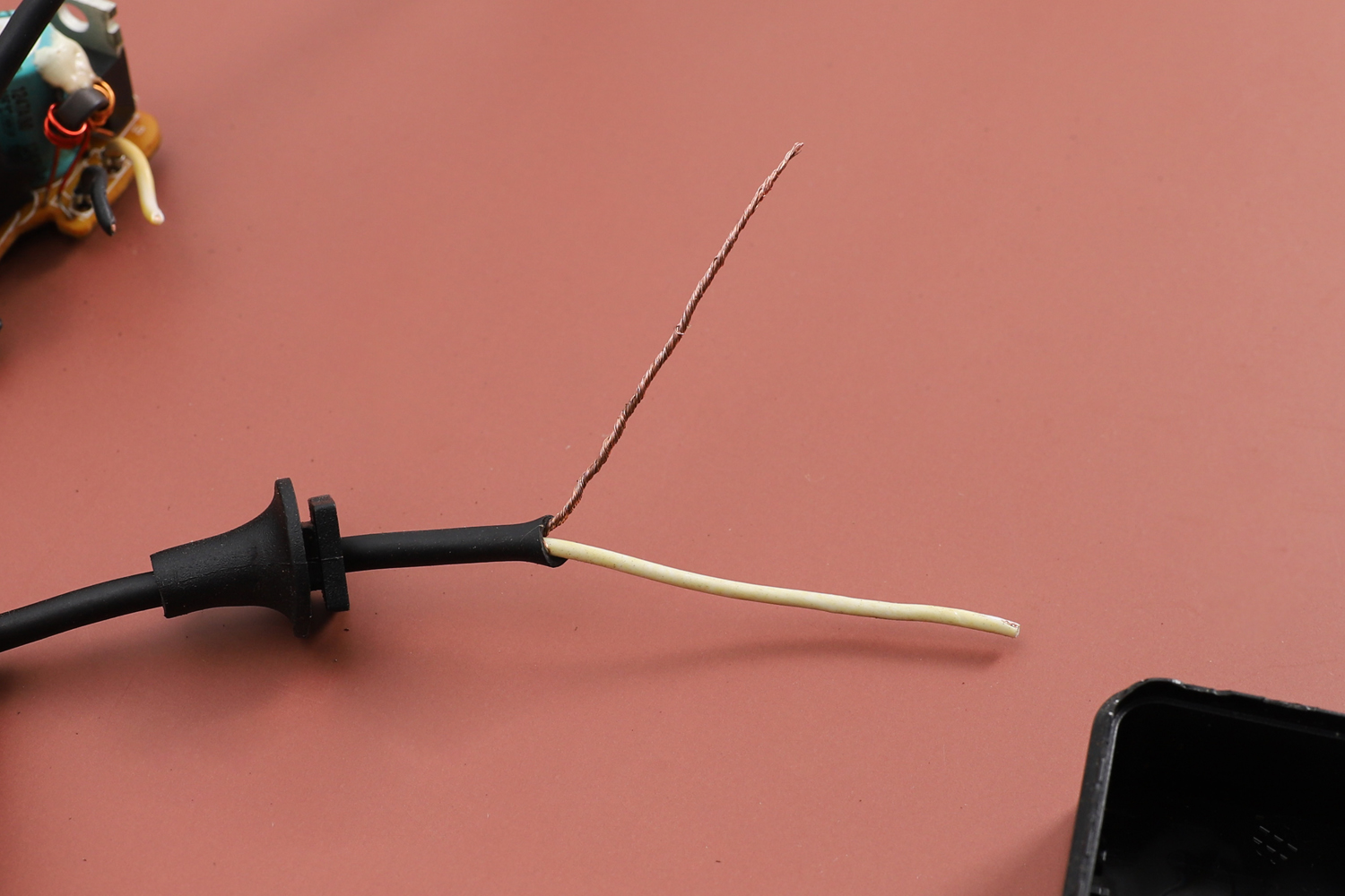 笔记本电源接口坏了怎么修复,笔记本电源线破损如何修复