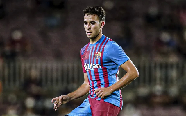 同样是巴萨小将,一个待在看台,一个能让核心“让位”,差距来了