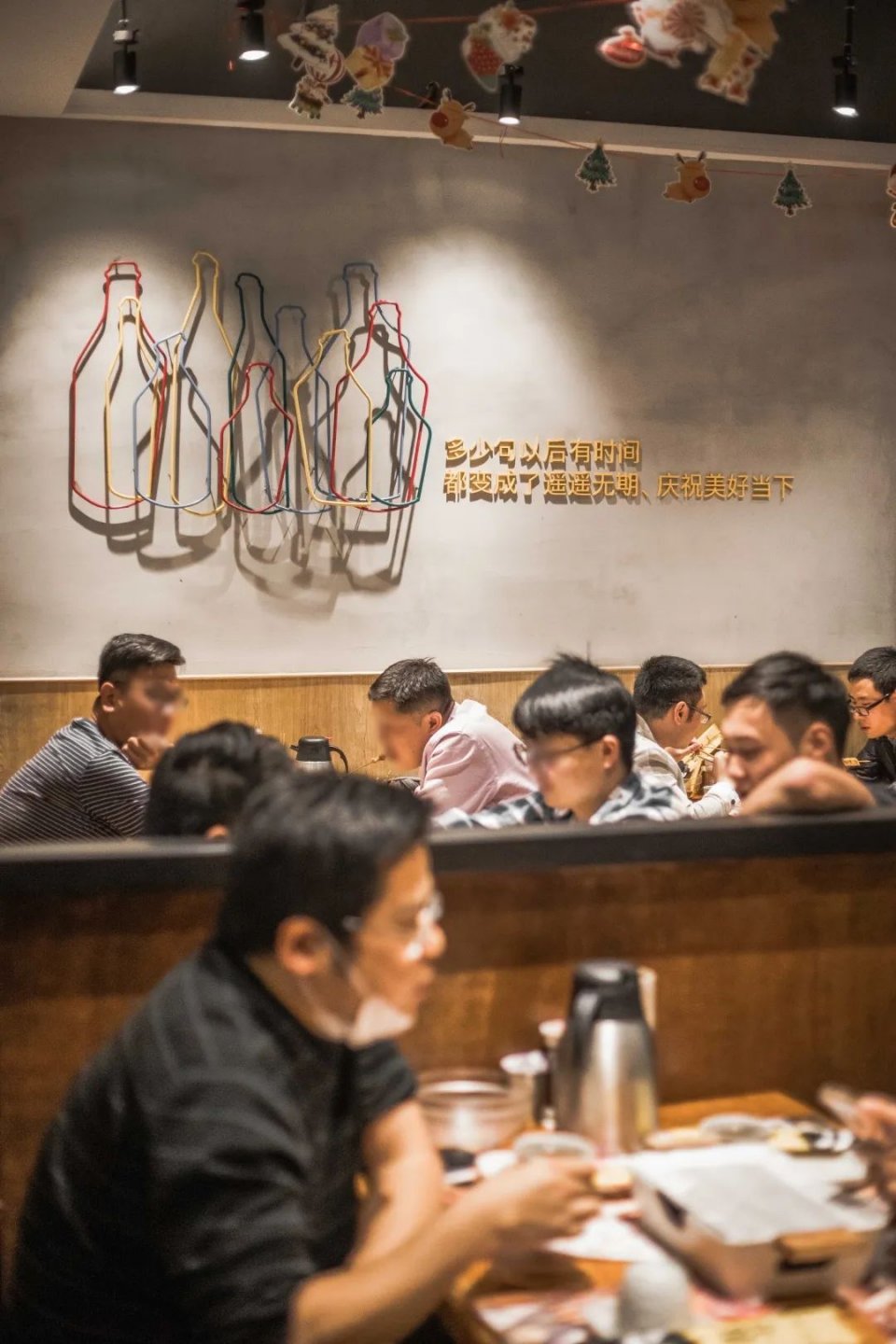 木屋烧烤夏季也有烤全羊吗,木屋烧烤的烤全羊