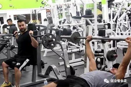 在健身房拍大片,在健身房不好意思拍照