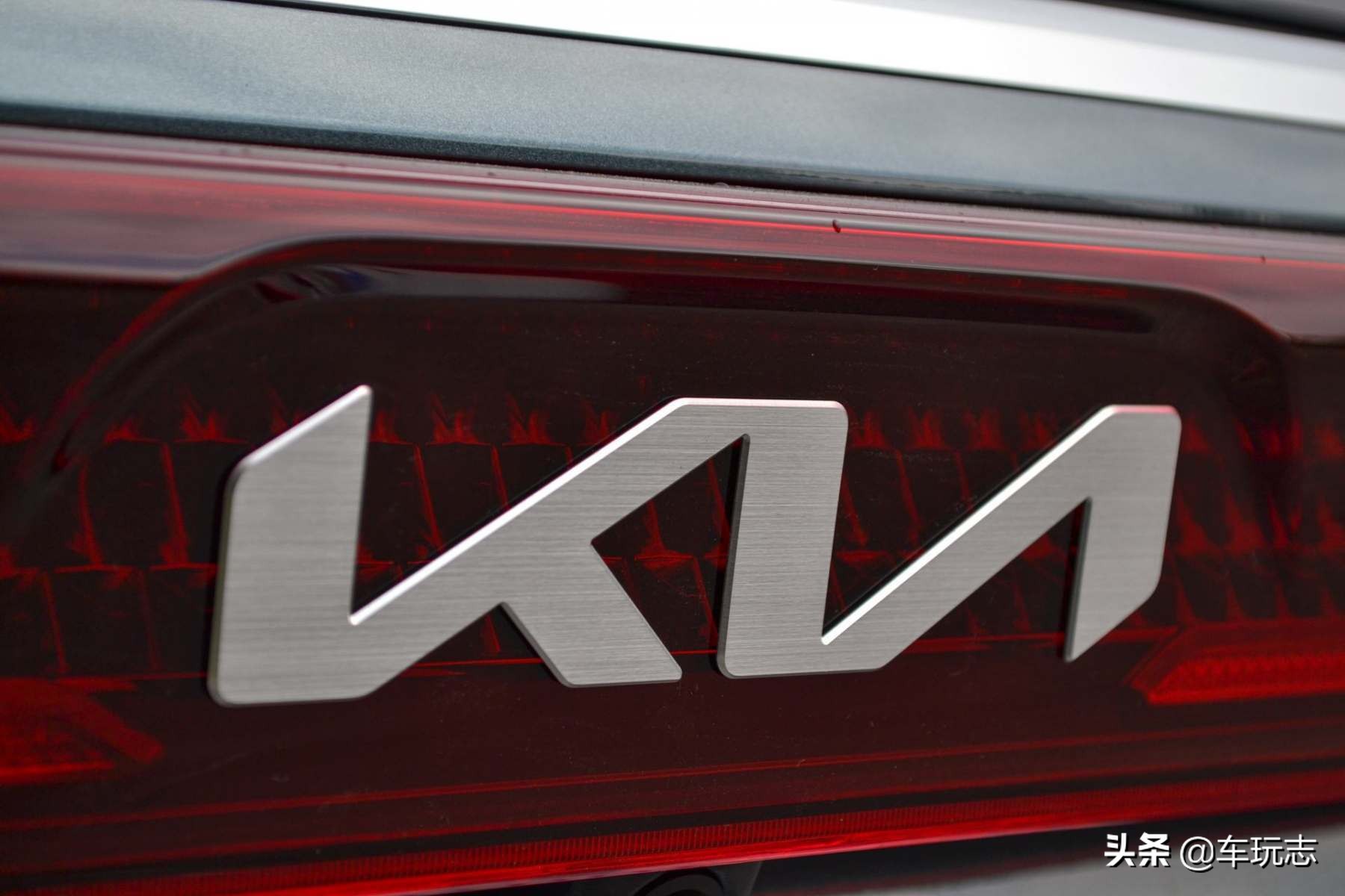 起亚嘉华2022新款图片,新款起亚嘉华商务车图片