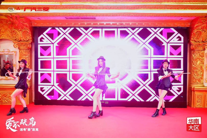 鐖变笉缂哄腑瀹跺,鐖变笉缂哄腑骞挎苯涓夎彵