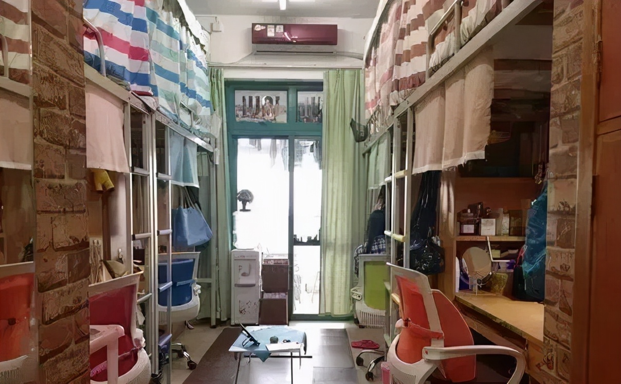 深职宿舍真实现状,深职吊打985