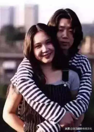 你和十年前的你有什么不同,你和十年前一样的样子