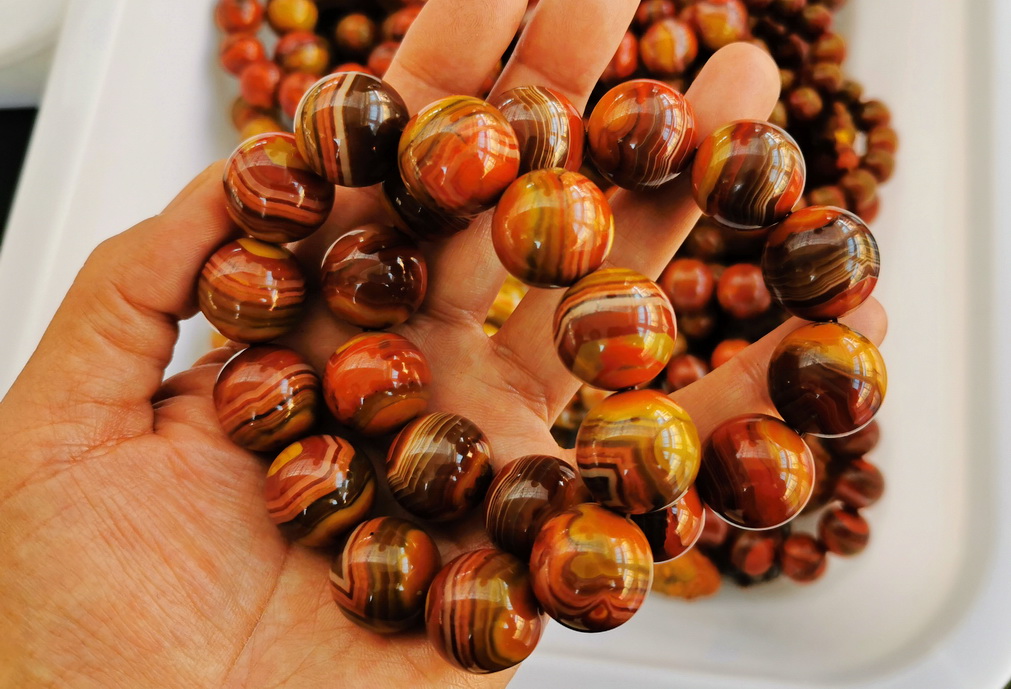 十家子战国红玛瑙价格,十家子镇玛瑙市场大集