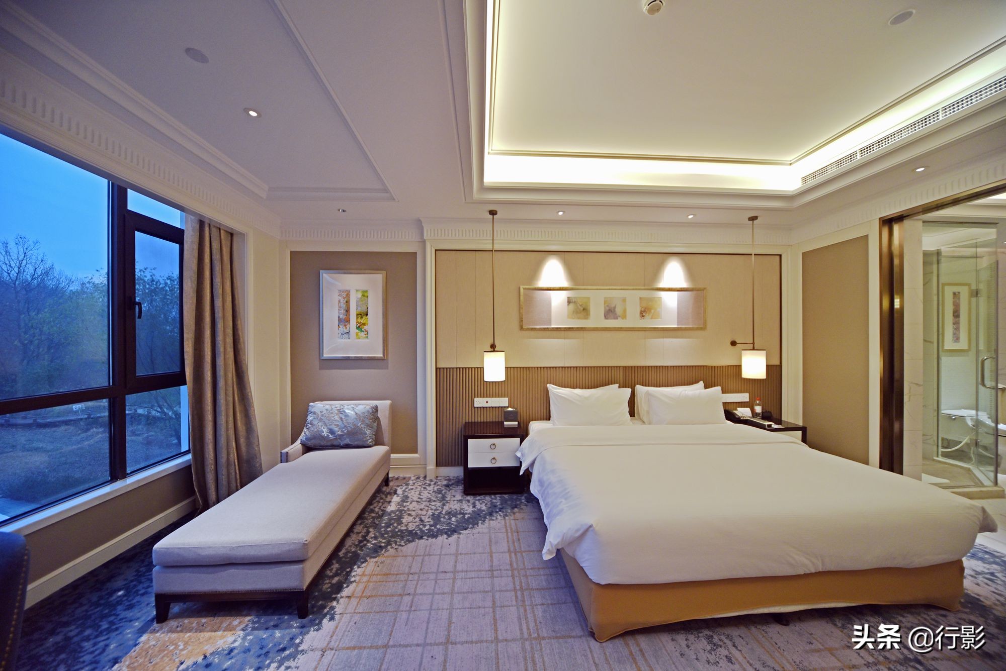 南京紫金山庄菜,南京紫金山庄钟山楼