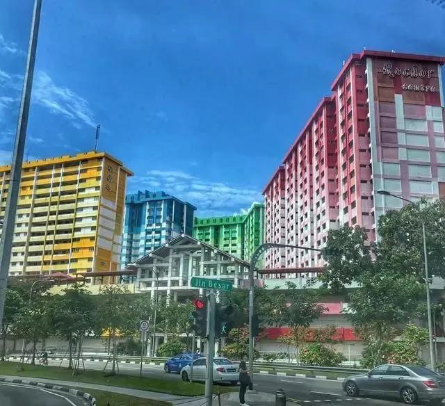 新加坡，无数务工人趋之若鹜又尝尽心酸的国家