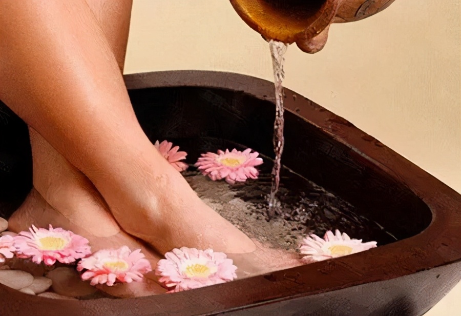 脚气泡脚药液有哪些,泡脚治脚气的药液都叫什么名