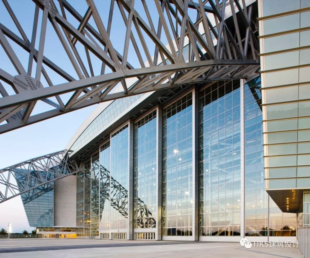 全世界最赚钱的体育赛事,最赚钱的体育运动足球场