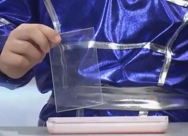 用纸做花放水里盛开的视频,用纸做花朵放水里盛开