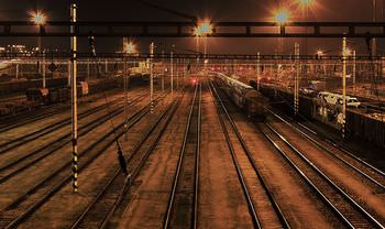 发明大王爱迪生的经历,爱迪生发明电灯的故事300到350字