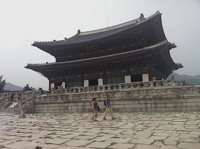 济州岛到首尔炸鸡啤酒和派对