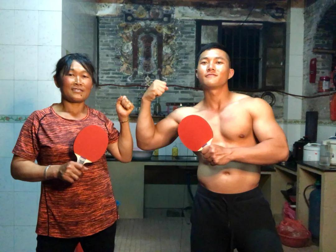 20岁的年纪40岁的身体，“夜店小王子”用健身葆青春