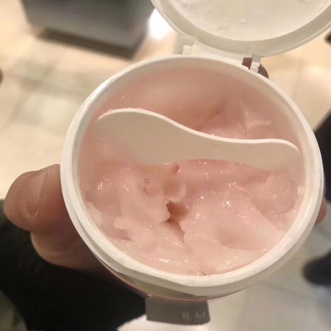 日本的彩妆品牌哪个气垫最好,日本最好用的十大粉底