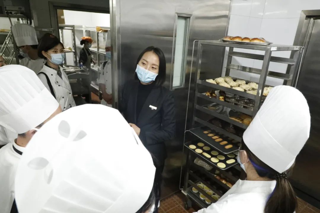 探访欧米茄总部,欧米奇西点西餐学院参观