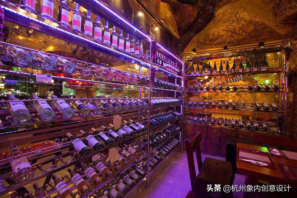 酒店酒馆区别,酒店里的酒吧
