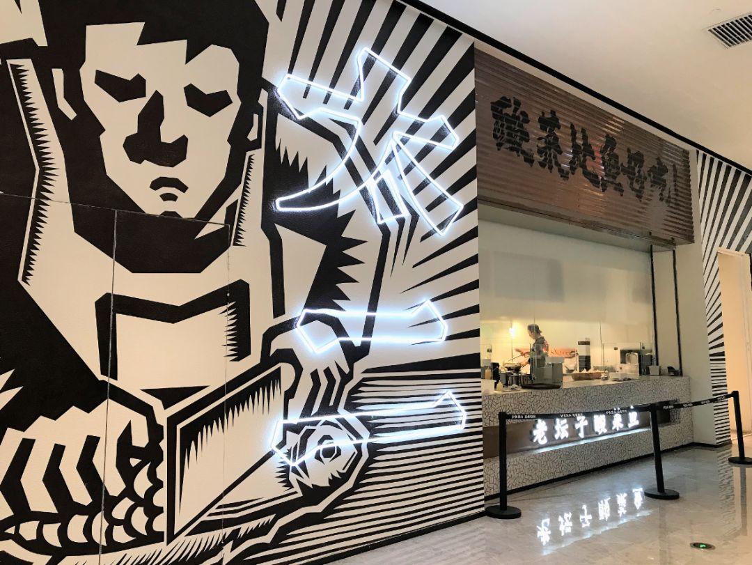 湖滨银泰in77每日客流量,杭州湖滨银泰in77销售额