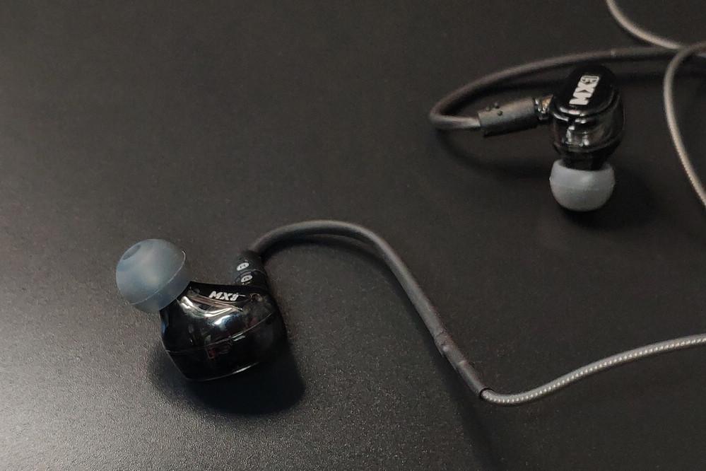 音乐淌进我的耳朵可模块化私人定制的MX3PRO耳机听感