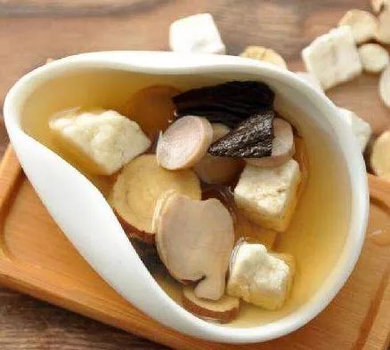 航天健康大讲堂——当药植园遇上二十四节气：“春分”之茯苓