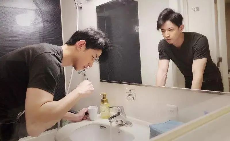 artist2016款,那些年用过的非主流头像