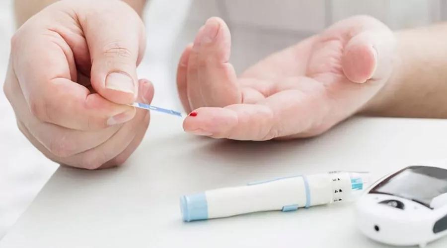 男孩尿液混浊的原因,吃鱼后尿液混浊是什么原因