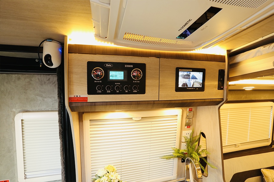 亚特NAJA进口依维柯底盘B型房车亮相，不仅仅是换了底盘