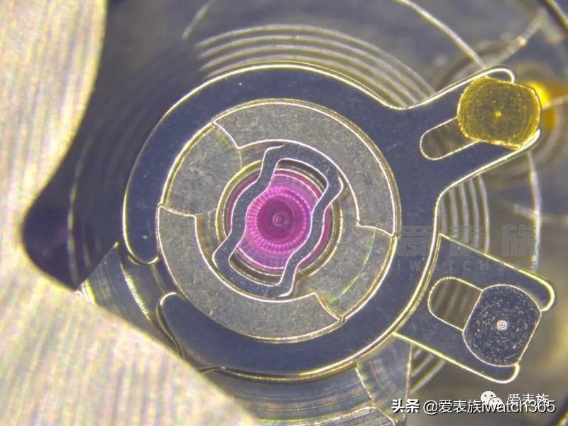 5千元到手的珐琅表做工几何？显微镜下的精工Seiko鸡尾酒