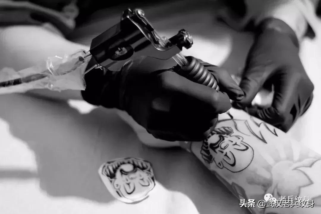 夏天用什么遮盖纹身最好,什么颜色最好遮盖旧纹身