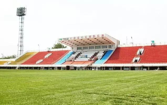 十年前天津泰达足球场,天津老白足球史