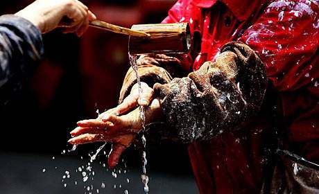 红丹防锈漆喷涂,红丹防锈漆的正确使用方法