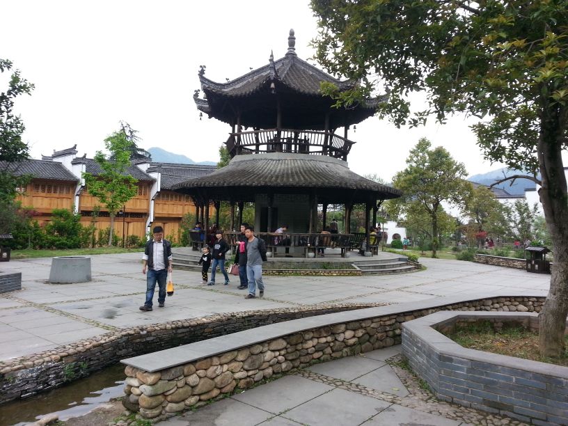 被誉为中国最美的古村落,徽州婺源风光