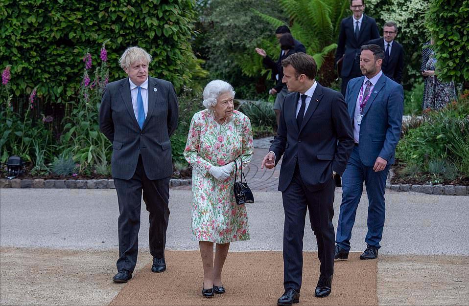梅根哈里与英女王,英国王室哈里梅根的最新消息