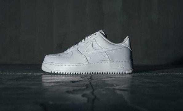 airforce1穿久了怎么样,airforce1经典和纯白区别