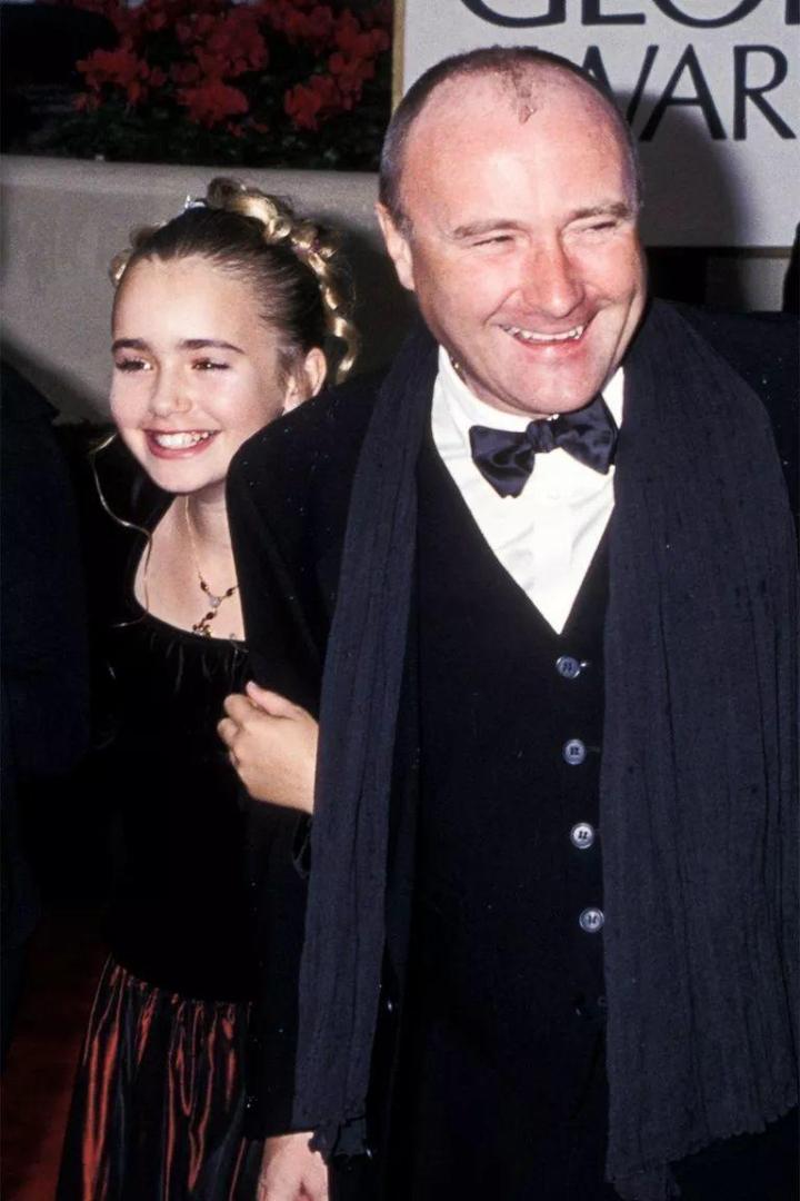 被焦虑与厌食折磨的第一美女，莉莉·柯林斯，破茧重生，天使归来