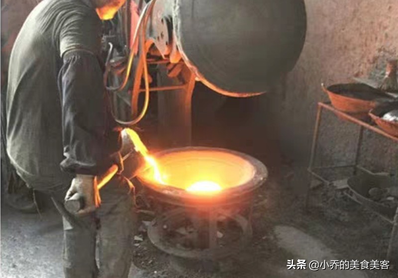 生铁锅炒菜好用吗,熟铁锅和生铁锅哪个不粘